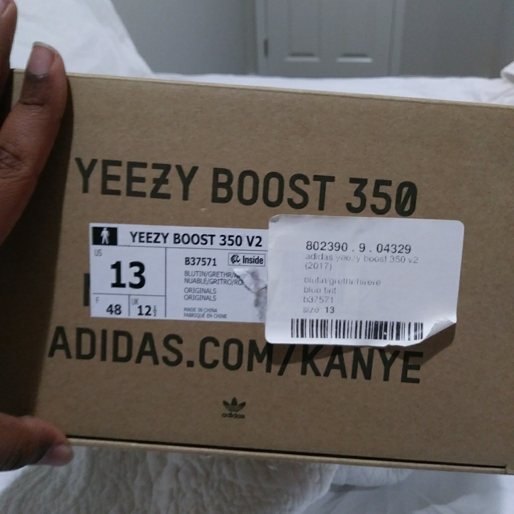 Yeezy boost blue tints Size 13 - Picture 3 of 5